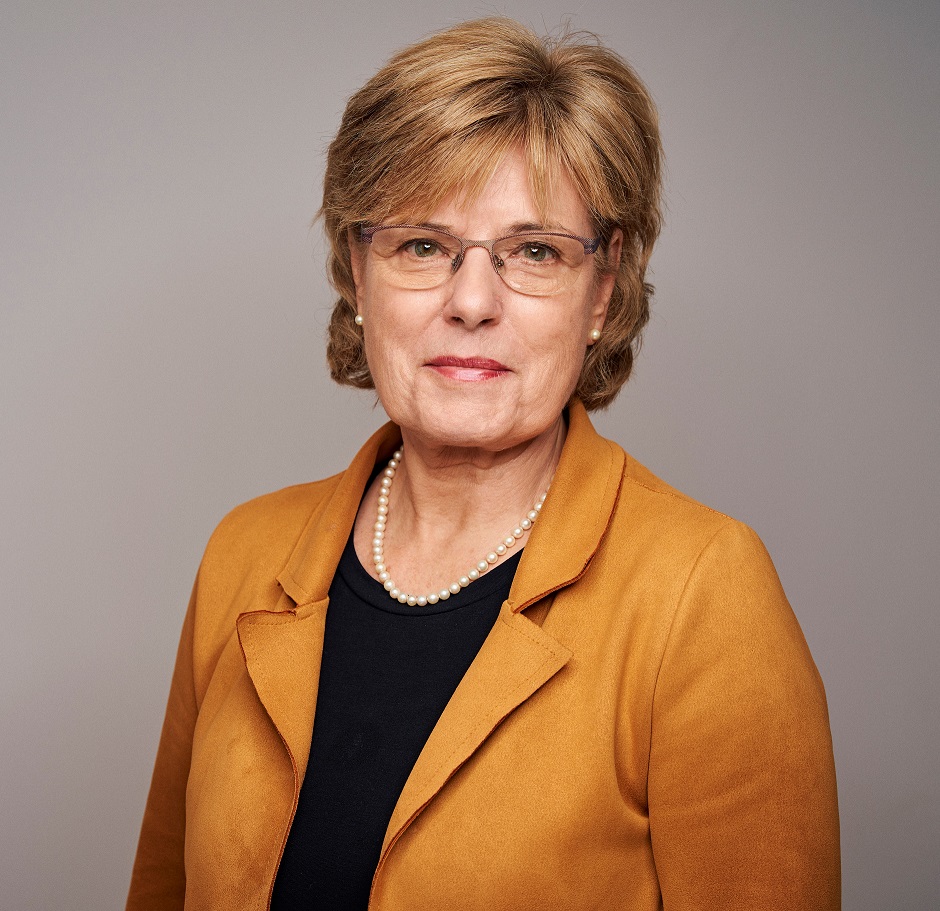 Vorstellung des Ehrenmitglieds Dr. Helga Lukoschat
